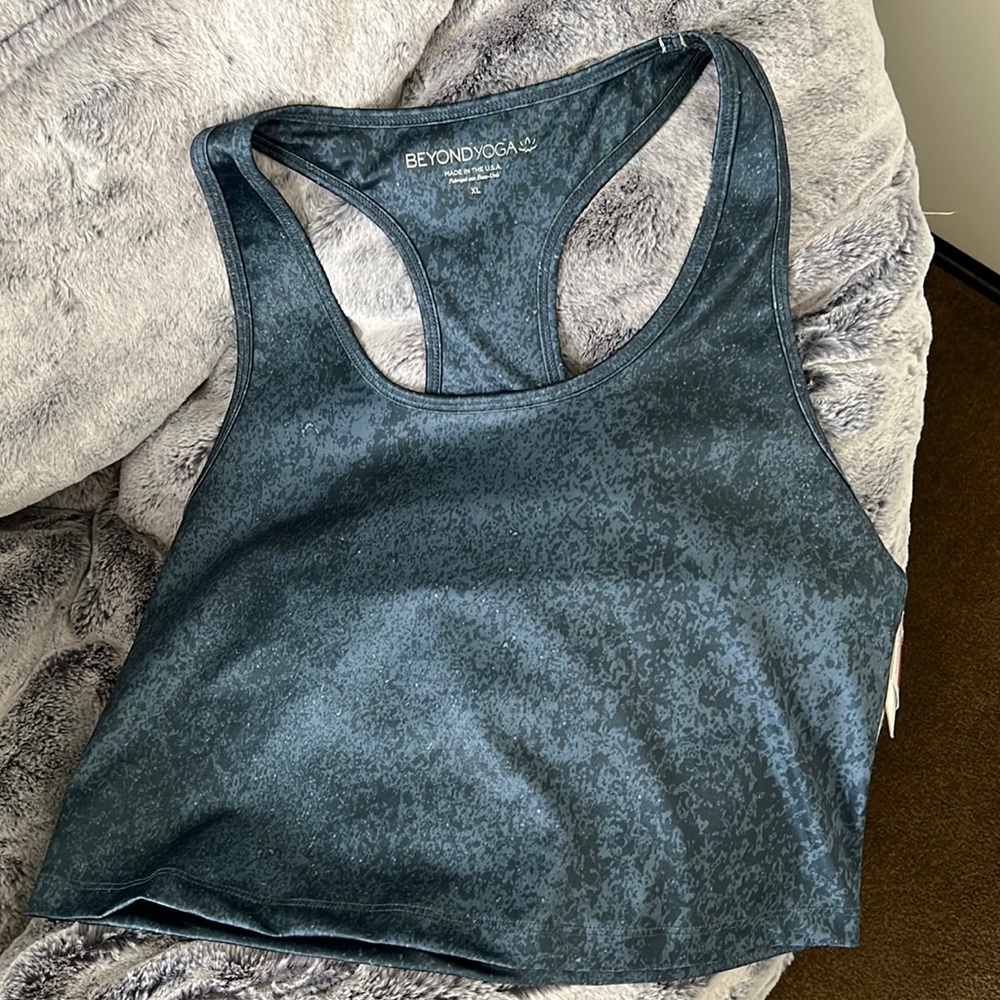 Beyond yoga sport tank